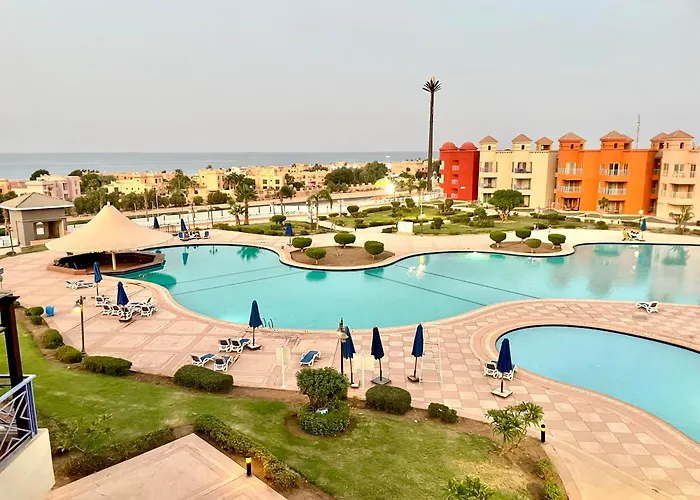 Porto Sokhna Water Front For Familis Ain Sukhna